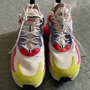 Nike Air 270 Reacts